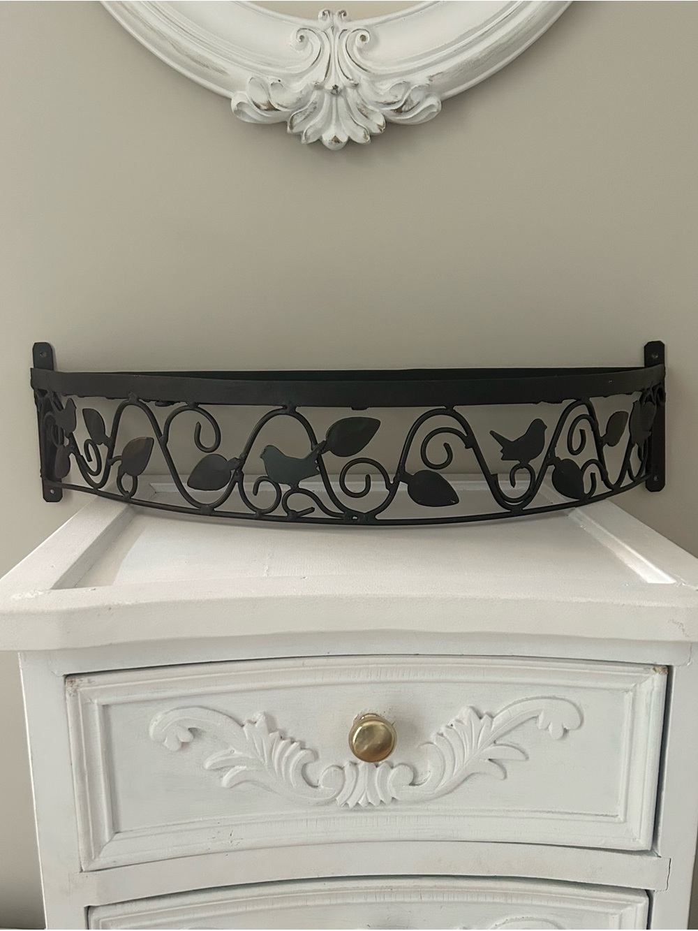 Black Decorative Metal Wall Shelf with Leaf & Bird Motif